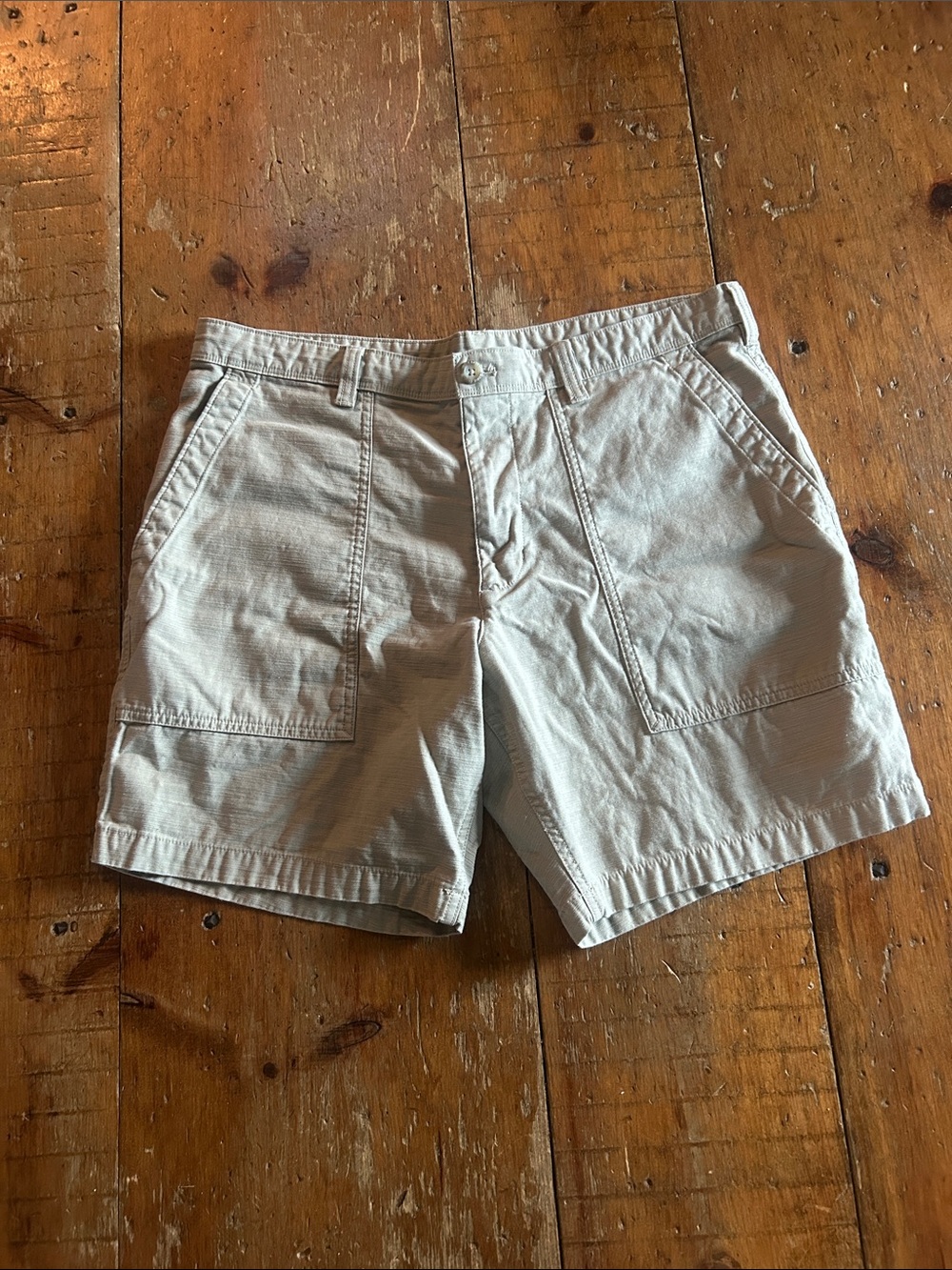 Eddie Bauer Khaki Cotton Cargo Shorts